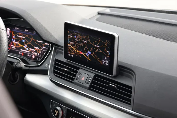Car image 21