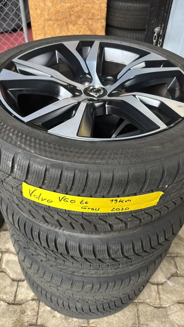 Car image 29