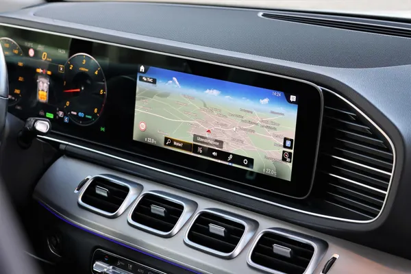 Car image 21