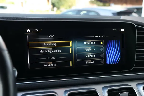 Car image 27