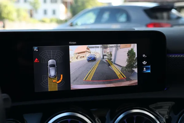 Car image 21
