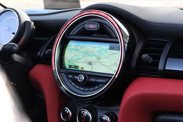 Car image 22