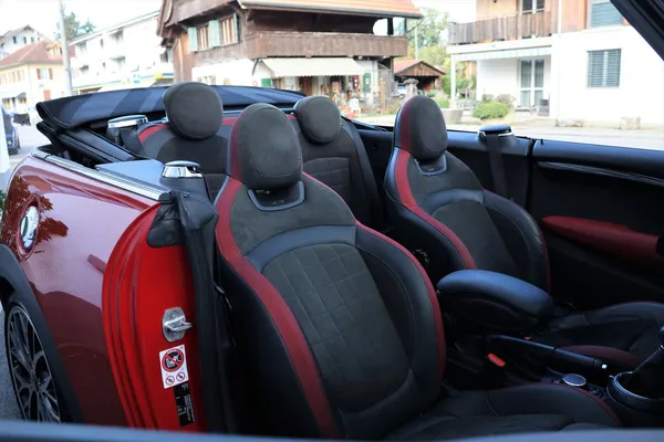 Car image 24