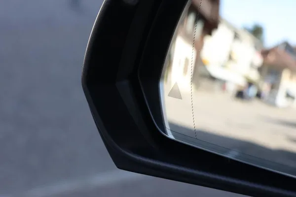 Car image 29