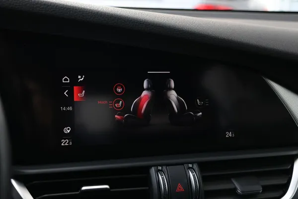 Car image 25