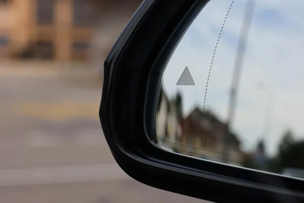 Car image 32
