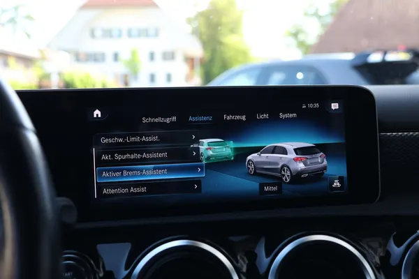 Car image 21