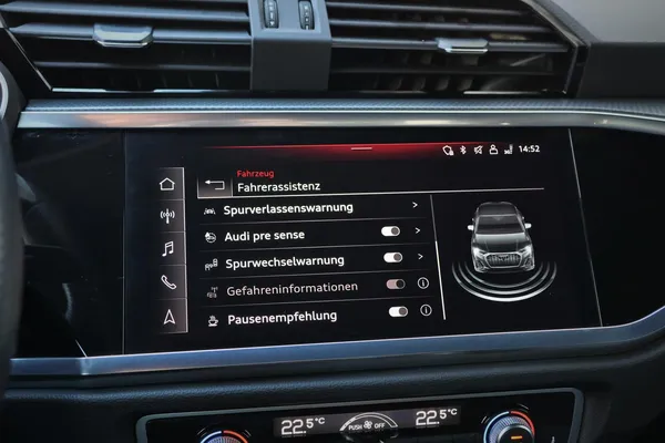 Car image 28