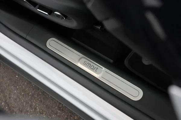 Car image 22