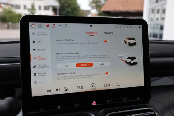 Car image 28