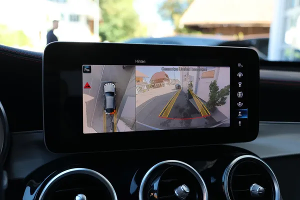 Car image 28