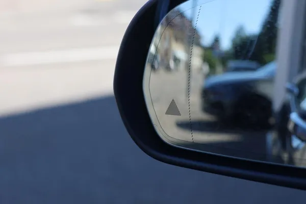 Car image 33