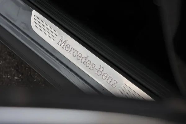 Car image 22