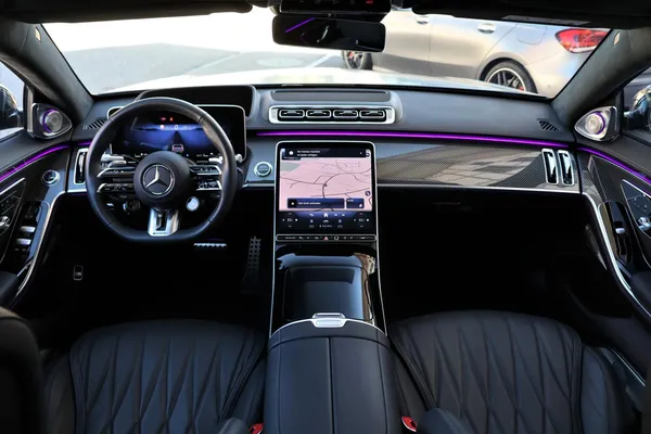 Car image 22