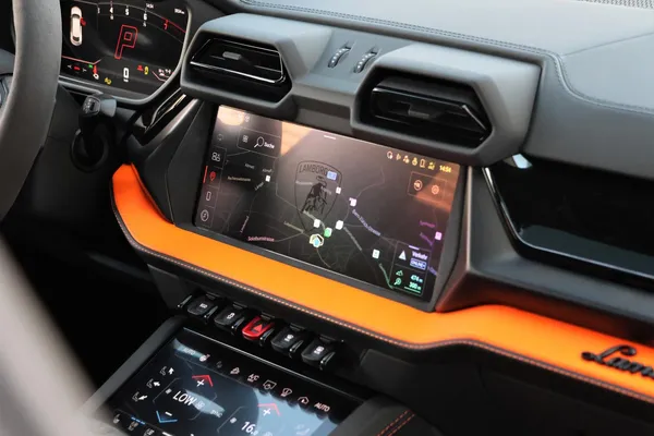 Car image 27