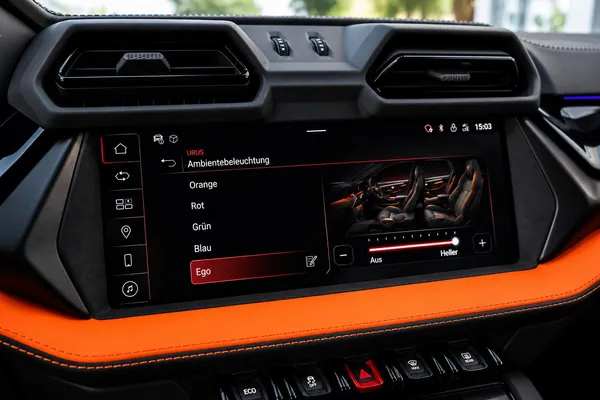 Car image 35