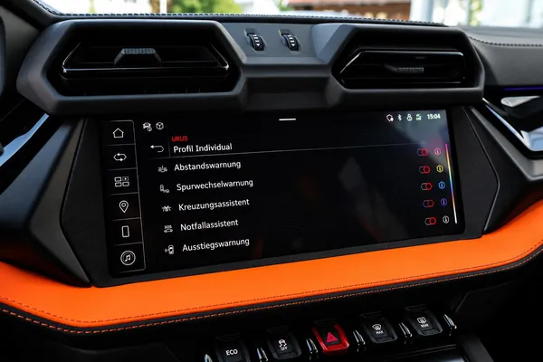 Car image 36