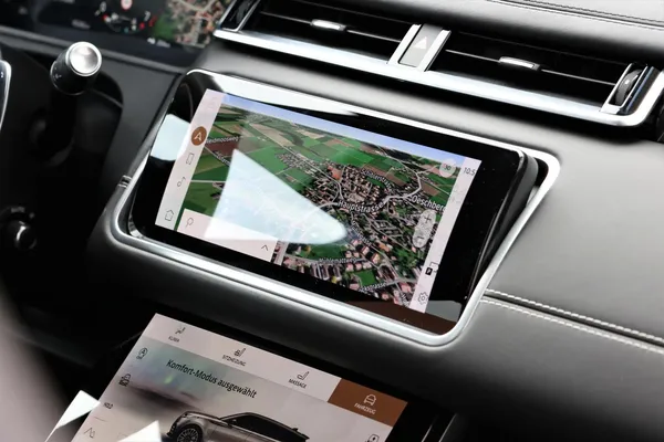 Car image 17