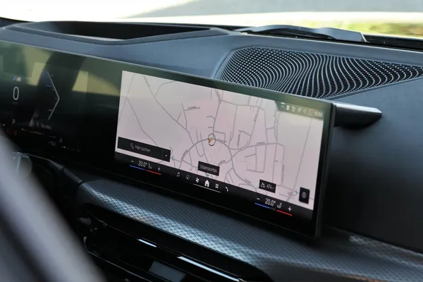 Car image 21