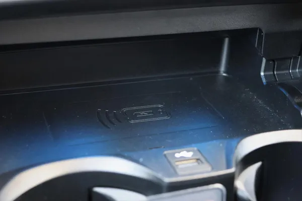 Car image 31