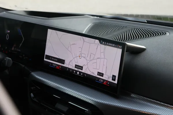 Car image 21