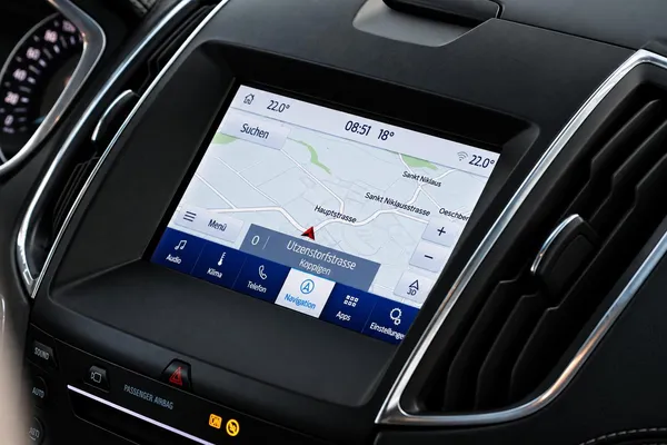 Car image 19