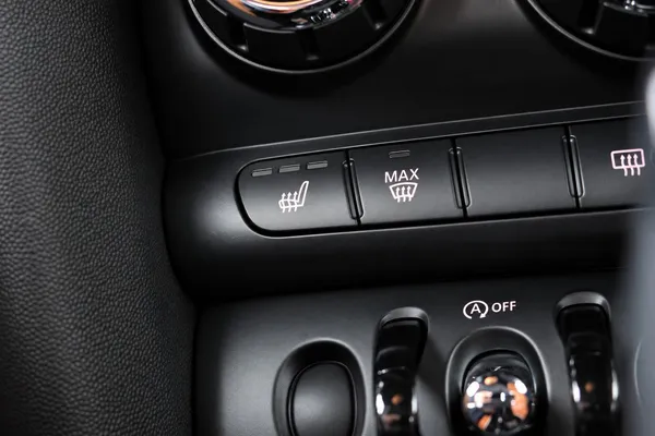 Car image 32