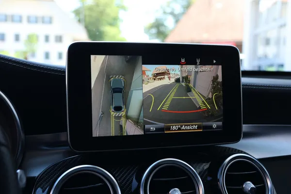 Car image 23