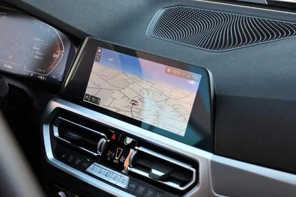Car image 21