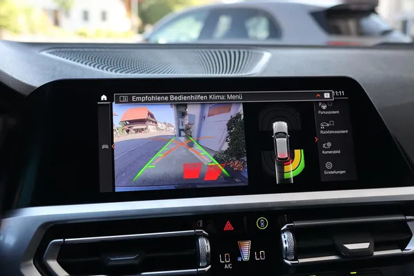 Car image 23