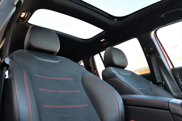 Car image 23