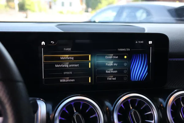Car image 27