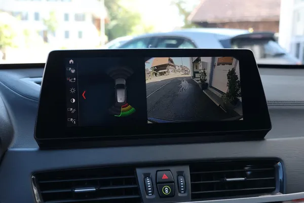 Car image 22