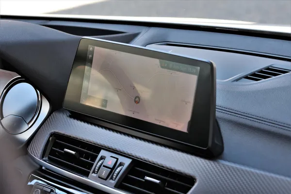 Car image 18