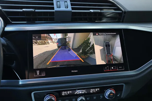 Car image 24
