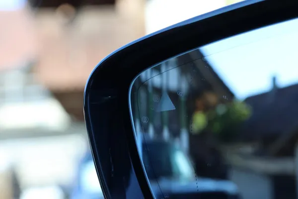 Car image 27