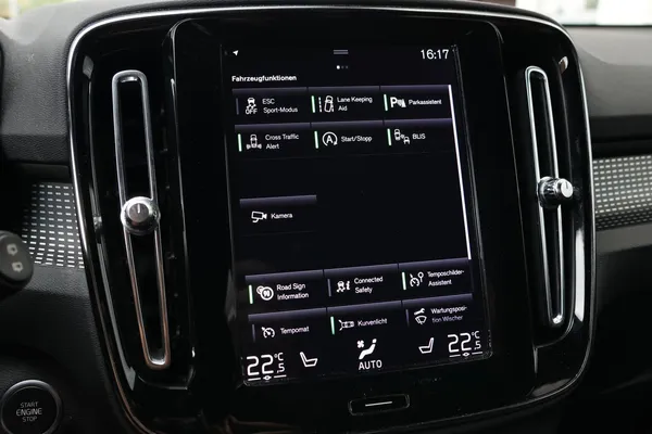 Car image 23