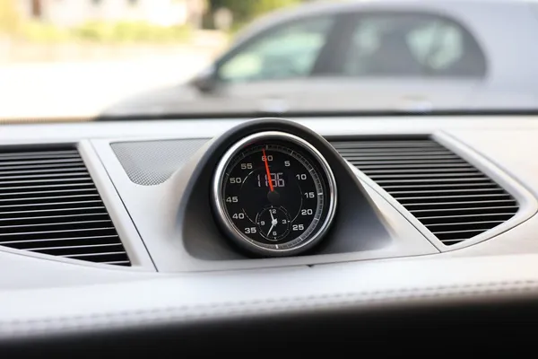 Car image 27