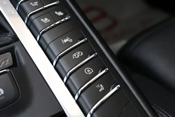 Car image 29
