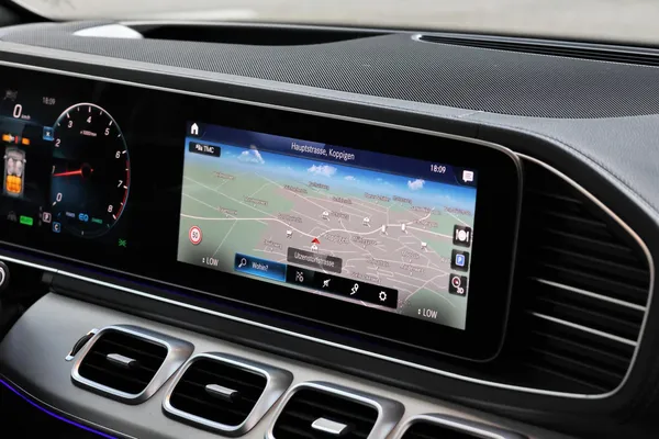 Car image 22