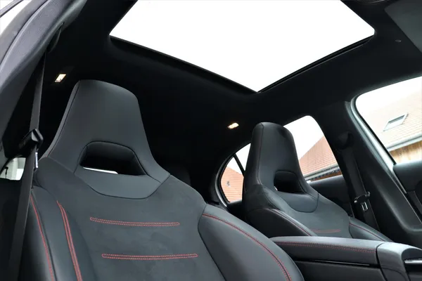 Car image 21