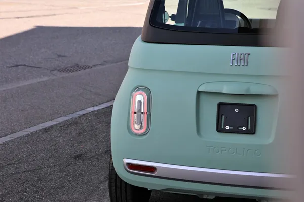 Car image 7