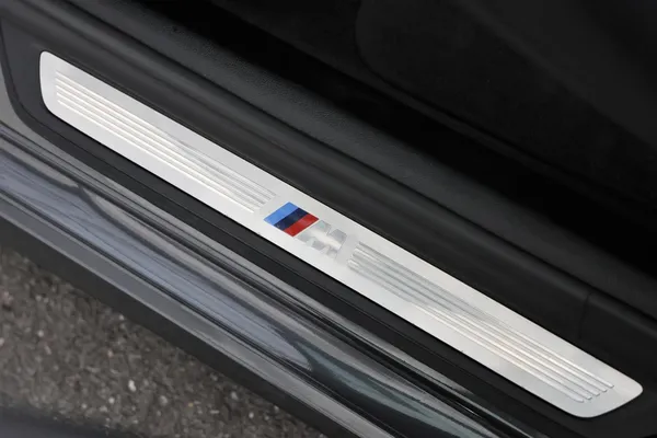 Car image 22