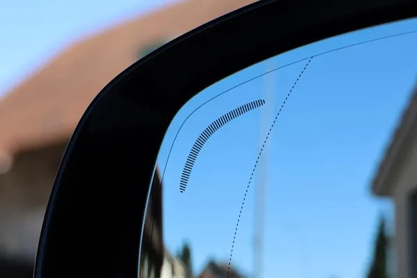 Car image 25