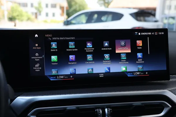 Car image 23