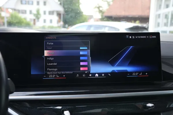Car image 24