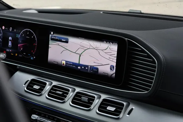 Car image 20