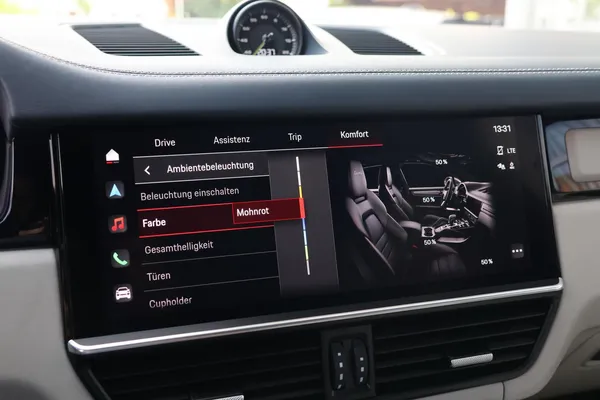 Car image 29