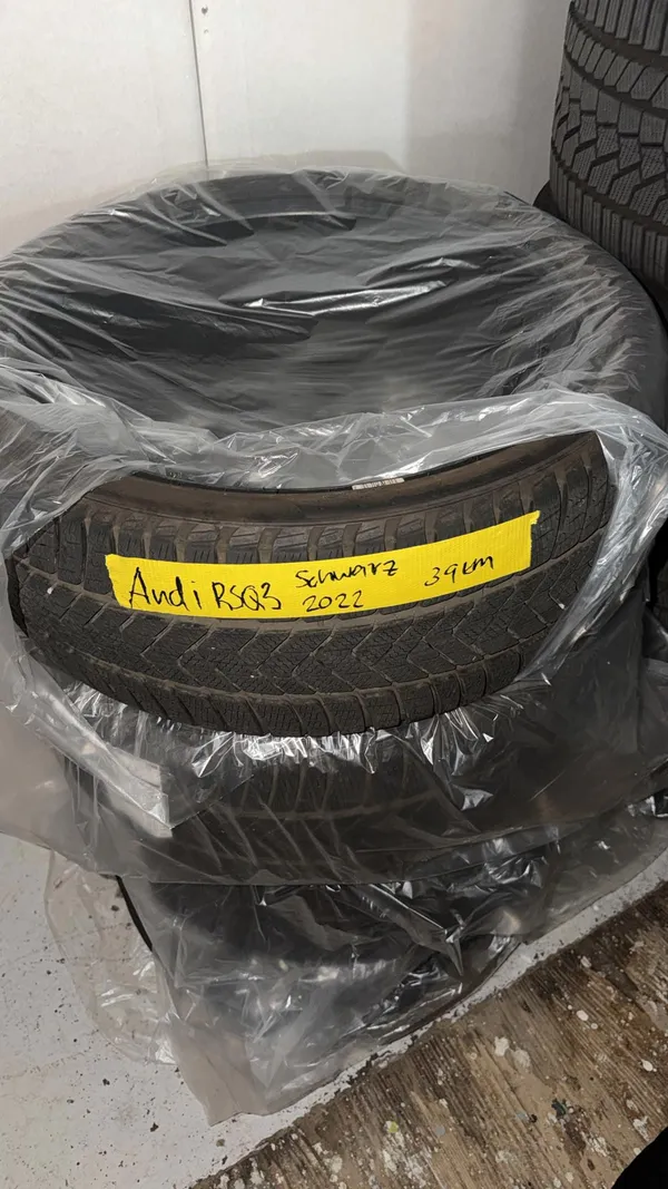 Car image 31