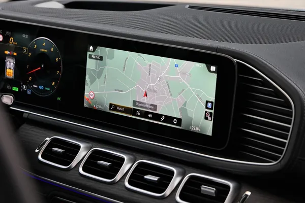 Car image 22